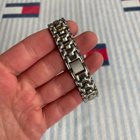 Vintage Gucci Quartz Stainless Steel Clasp strap Women’s Watch - Picture 4 of 7